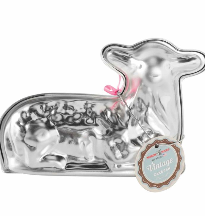 Nordic Ware 41100 Spring Lamb 3-D Cake Mold