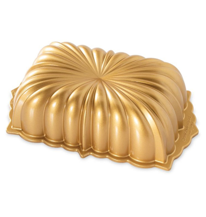 Nordic Ware 81677 Classic Fluted Loaf Pan Nordic Ware 81677 Classic Fluted Loaf Pan