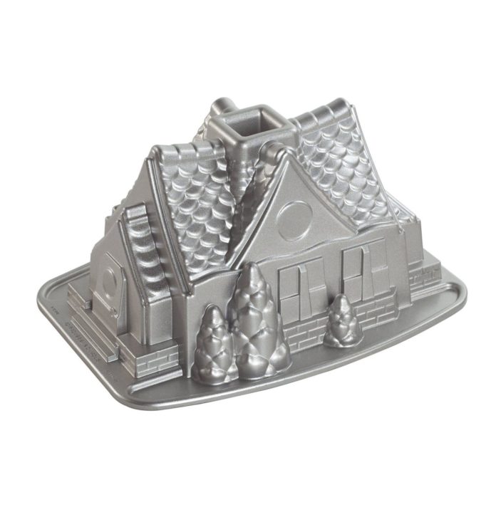 Nordic Ware 83948 Gingerbread House Bundt Pan Nordic Ware 83948 Gingerbread House Bundt Pan